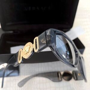 Rare Brand New “Gray” Versace 4361 GB1/87 Medusa Biggie Sunglasses